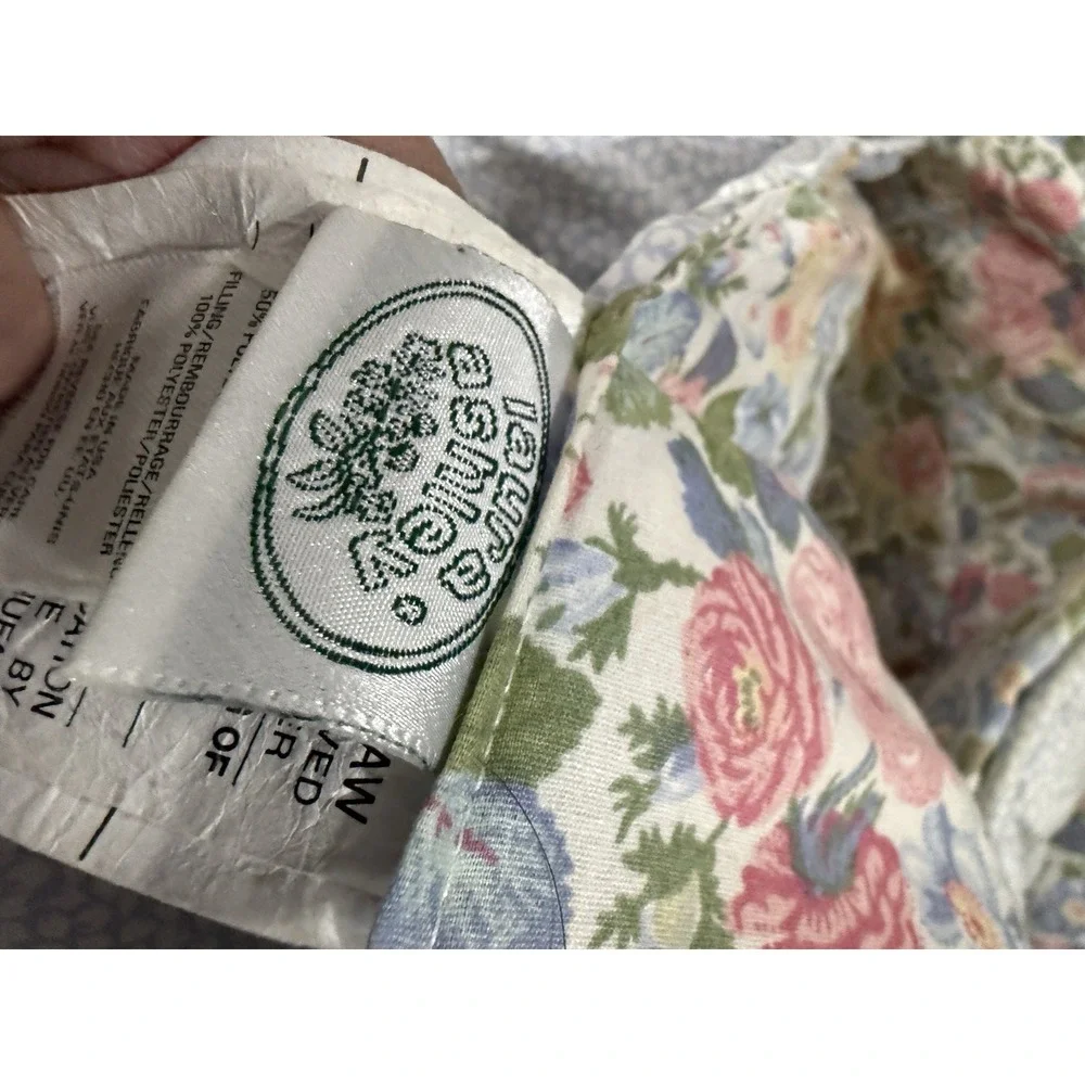 Laura Ashley Vintage Floral Twin Comforter & 2 Pillow Shams